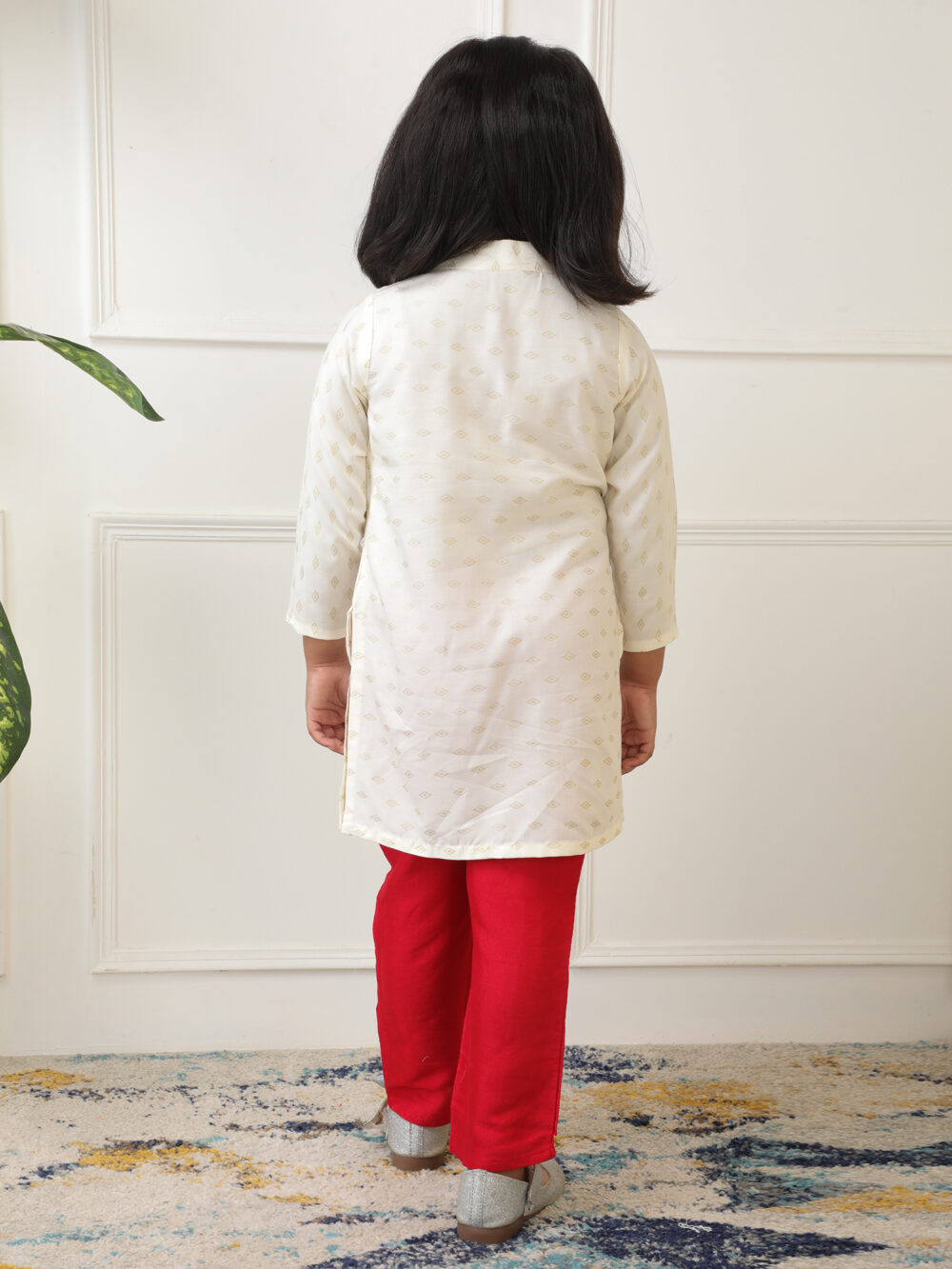 Girls Festive /Party Ethnic kurta set - Image 5